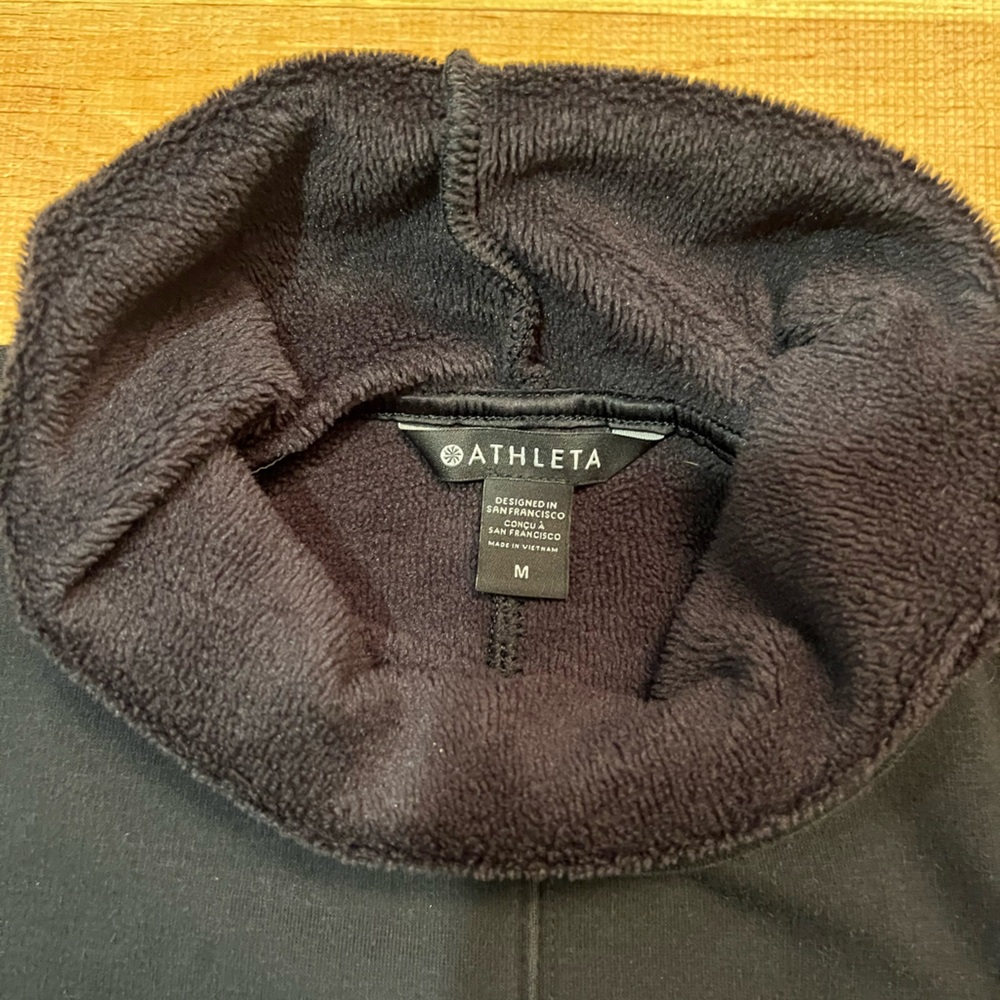 Athleta Black Sweatshirt Pullover Size M Cozy Athleisure Minimalist - Picture 4 of 5